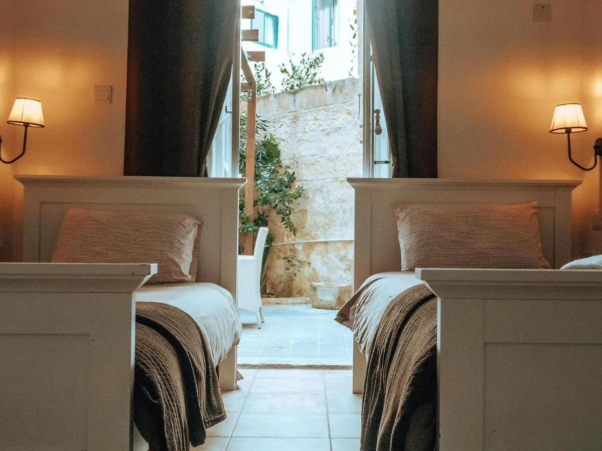 Hotel The Maltese Sun Sliema 3*,  Malta